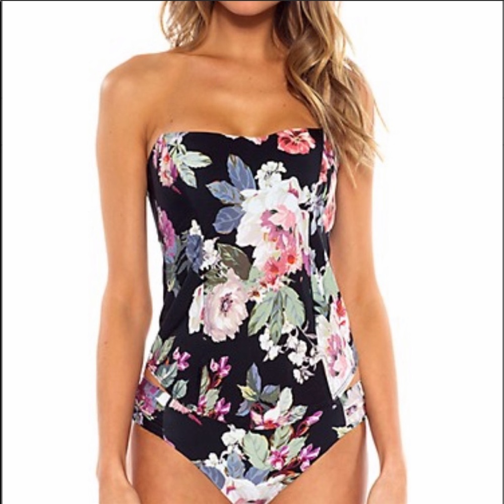 Becca Swimsuit Top NWT